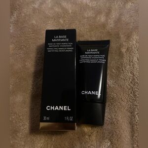 CHANEL La Base Matifiante Primer